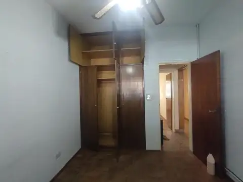 Casa en Alquiler con 1 cochera