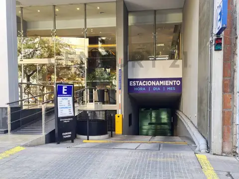 Venta de Cochera en el Centro de La Plata