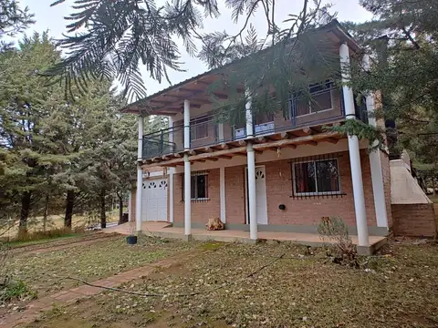 Venta de Casa en Club Nautico "Los Barreales"