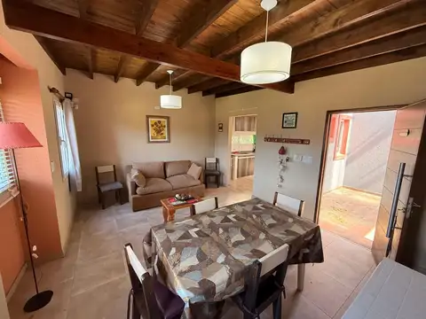 Casa 3 ambientes con 1 baño