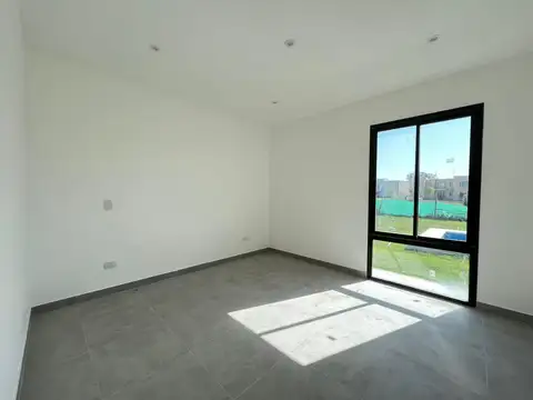 Casa en Venta  en Haras Santa María!