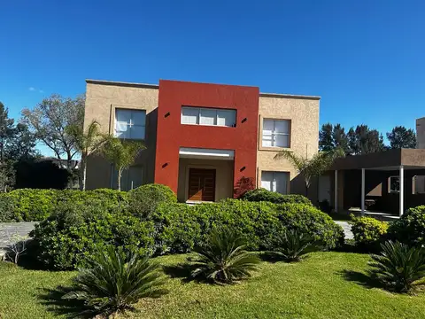 Casa en Venta de 5 dormitorios