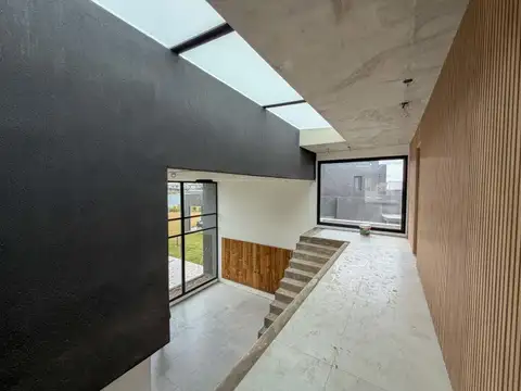 Casa en Alquiler de 5 dormitorios