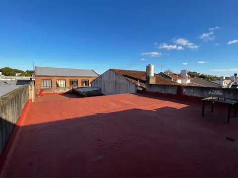 Galpon en Venta 25  mts Fondo