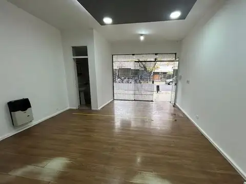 Local en Alquiler en Mendoza, $ 2.400.000