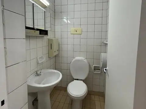Local en Alquiler en Mendoza, $ 2.400.000