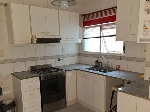 Depto Tipo Casa en Alquiler de 4 ambientes