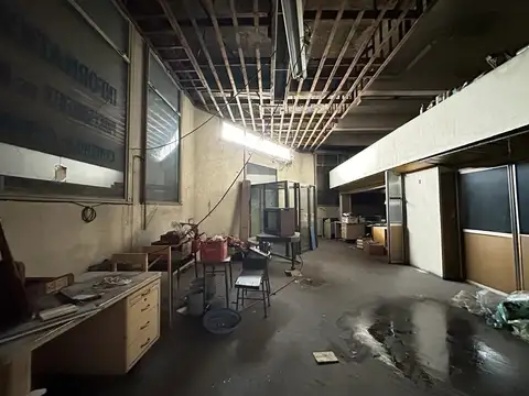 Local en Alquiler en Avellaneda, USD 1.800