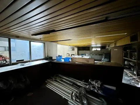 Excelente ubicación - Local/lote para desarrollo. Centro Avellaneda.