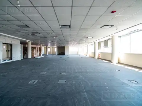 Oficina en Alquiler al Norte