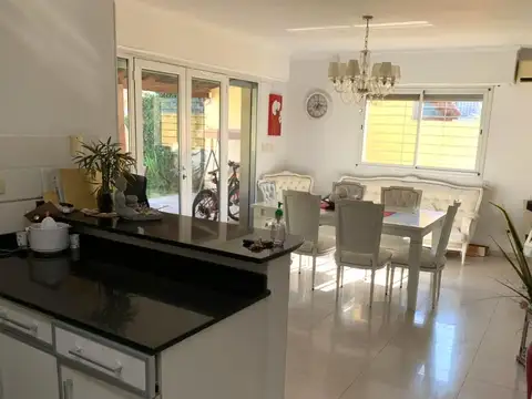 Casa en Alquiler al Este