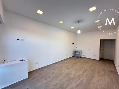 Local comercial en alquiler - Villa Ballester Centro