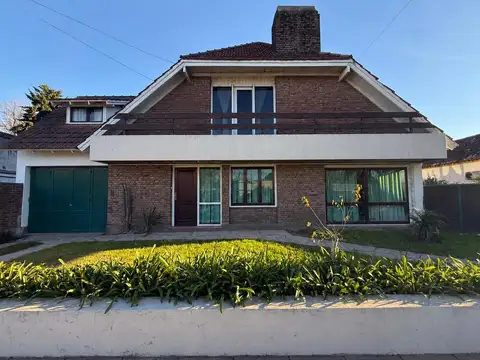 Casa en venta en Jauregui