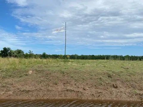 Terreno en Venta 22  mts Frente
