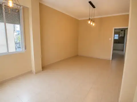 Depto Tipo Casa en Alquiler de 5 ambientes