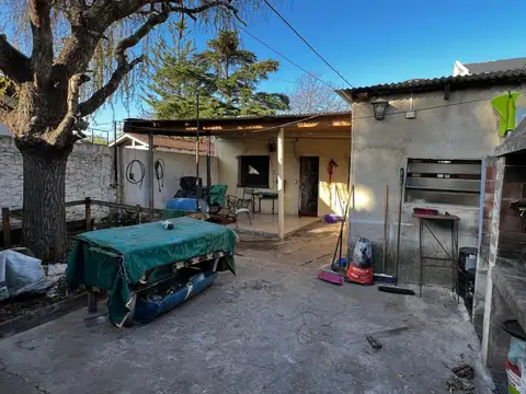 Casa en Venta con 1 cochera
