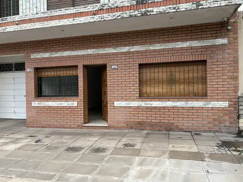 Alberto Williams 2400