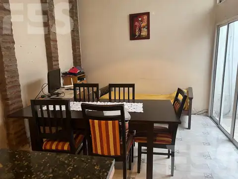 Casa 3 ambientes con 2 baños