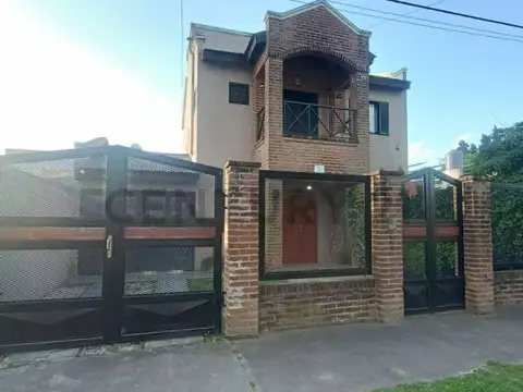 94 entre 6 y 6 bis , Piso 0