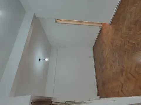 Venta Departamento 2 Ambientes Al Frente C/ Balcón - Recoleta - Apto Crédito