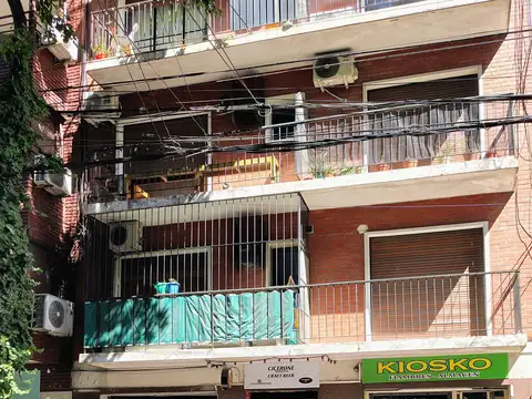 Billinghurst 1200, Piso 1