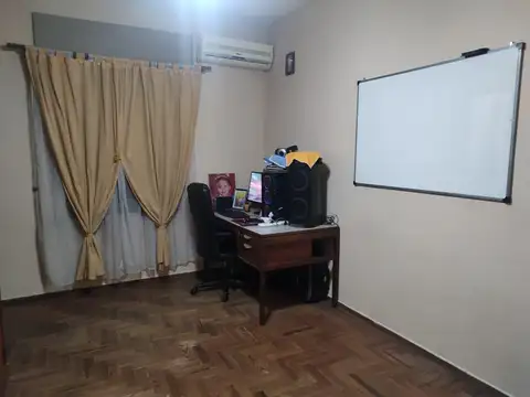 Depto Tipo Casa 6 ambientes con 2 baños