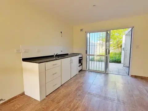 Depto Tipo Casa en Venta de 3 ambientes