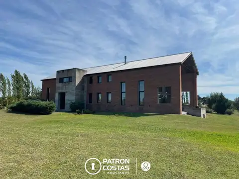 Casa en Venta 3 dormitorios, 1 suite, 26000 m2 en Las Vizcachas