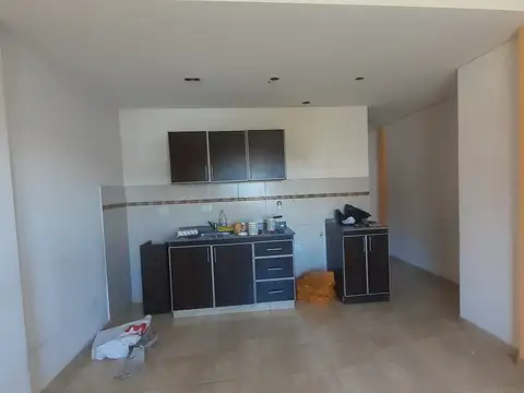 DEPARTAMENTO DE 3 AMBIENTES EN DUPLEX 3 AMB CON TERRAZA PROPIA SIN EXPENSAS