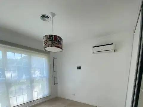 Casa en Venta con 7 cocheras