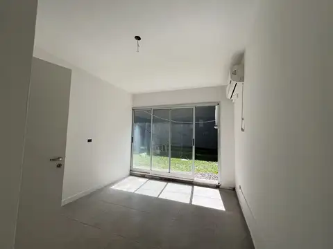 Venta de Departamento 2 AMBIENTES  con patio propio  en Congreso, Capital Federal