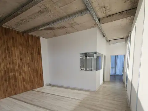 Local en Venta con renta en VEN Street Center, Villanueva 100