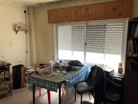 Casa para refacción total o demolición