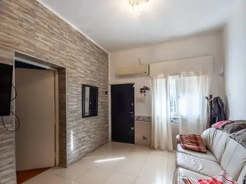 Depto Tipo Casa 5 ambientes con 1 baño