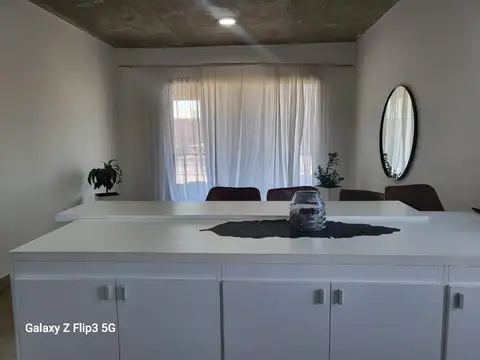 Departamento en Alquiler con 1 cocheras