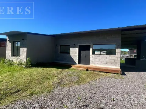 Casa en venta en Barrio abierto Solar de la Acacias