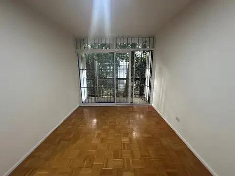 Departamento  en Alquiler en Ciudad Jardin, Tres de Febrero, G.B.A. Zona Oeste