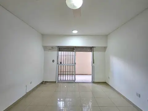 Departamento en Alquiler en Villa Ballester, $ 450.000