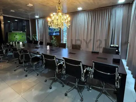 31 entre 505 y 506 OFICINA EN VENTA 84 METROS GORINA HERNANDEZ