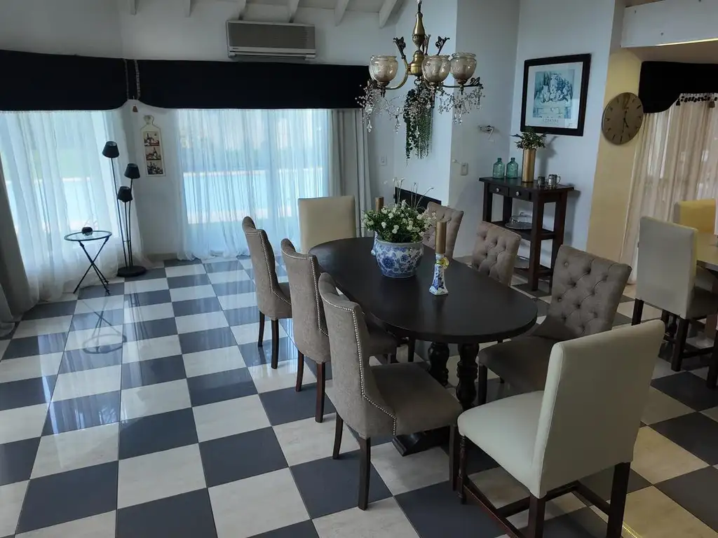 Casa en San Diego Country Club de 5 dormitorios