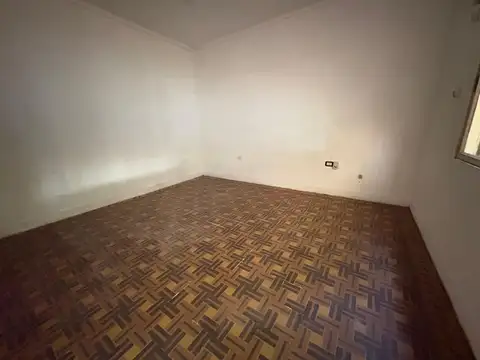 CASA FUNCIONAL DOS DORMITORIOS ZONA JERARQUICOS