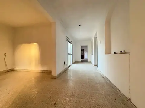 CASA FUNCIONAL DOS DORMITORIOS ZONA JERARQUICOS