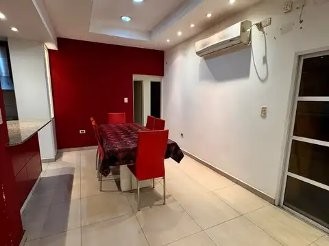 Casa 5 ambientes con 2 baños