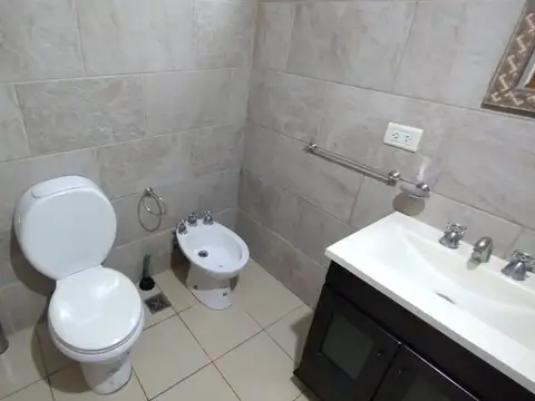 Departamento en Alquiler con 1 cocheras