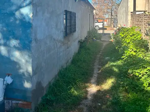Depto Tipo Casa en Venta 50 años