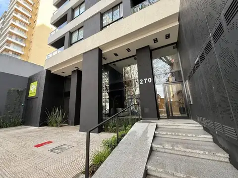 Carlos Pellegrini 200