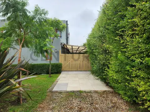 Casa en Alquiler de 3 dormitorios