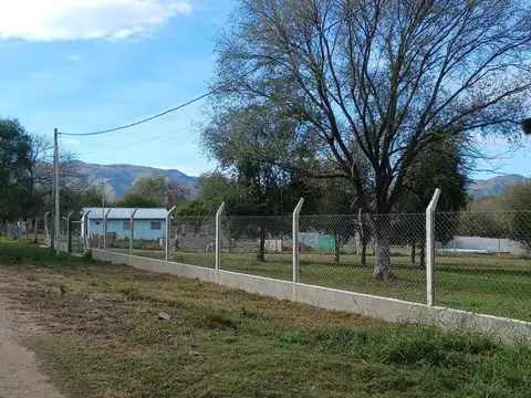 LOTE CON LUZ Y AGUA EN EL CONDADO, COSQUIN 