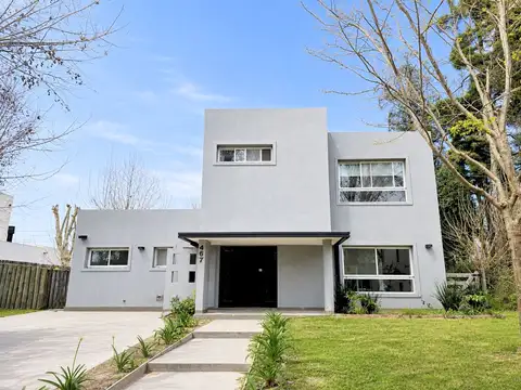 CASA en VENTA 4 AMB con JARDIN PARRILLA SAN MATIAS