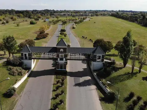 Av. Honorio Pueyrredon 5500 (Ruta 25) y Av. Parque - Pilar del Este